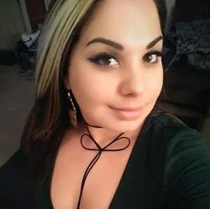 Meet your Posher, Cheri